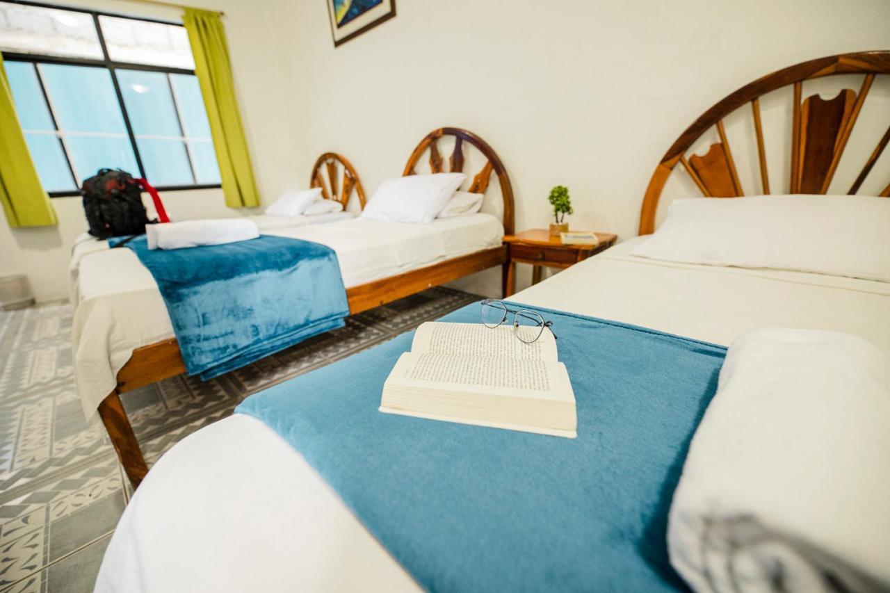 Hostal Gardner Galapagos Puerto Ayora  Εξωτερικό φωτογραφία